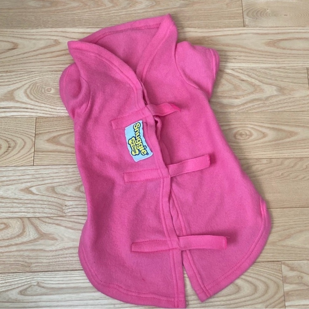 💖 XS Pink Snuggie for Dogs – Cozy Fleece Jacket - Picture 3 of 5